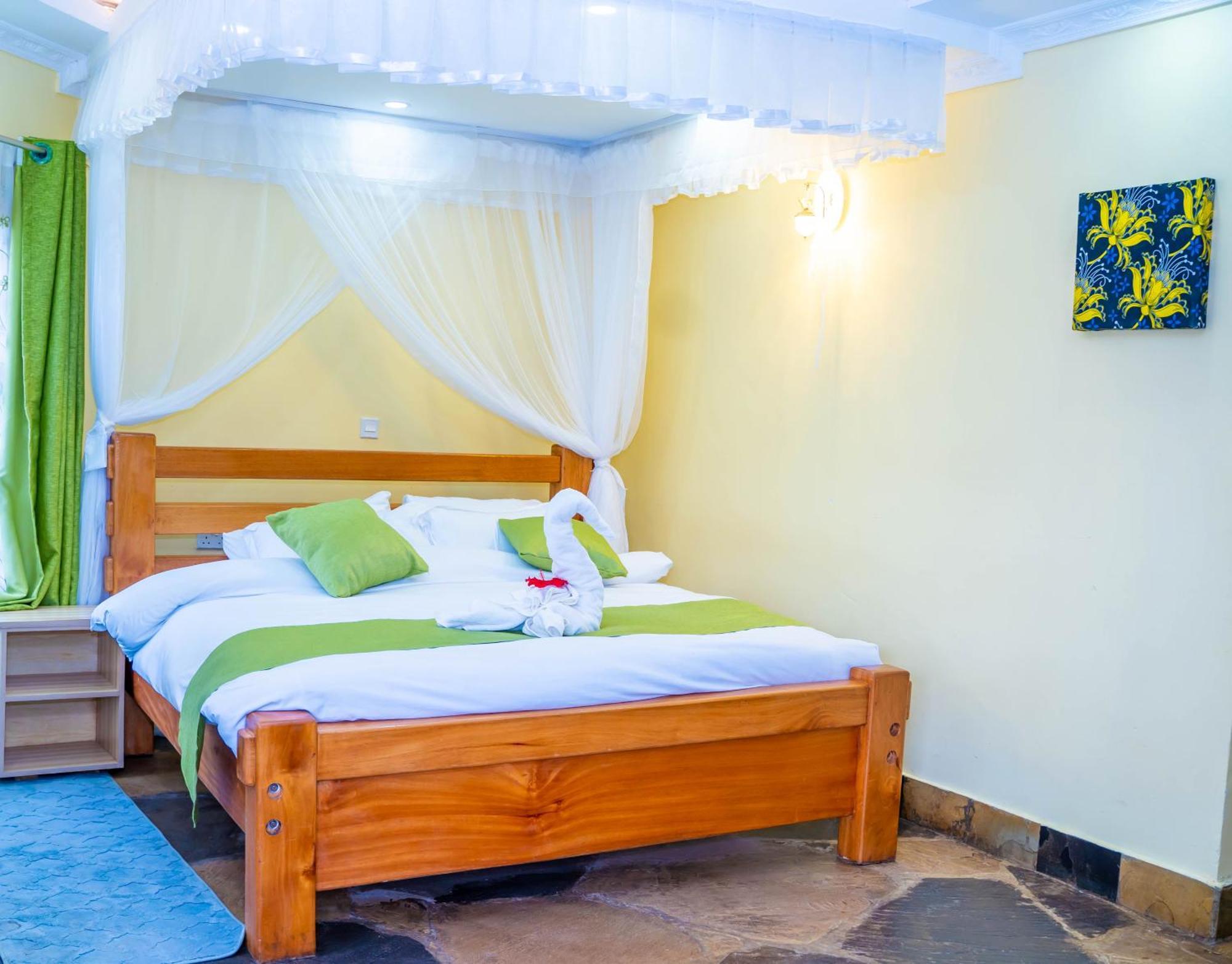 Kilimanjaro Loitokitok Resort Oloitokitok Bagian luar foto