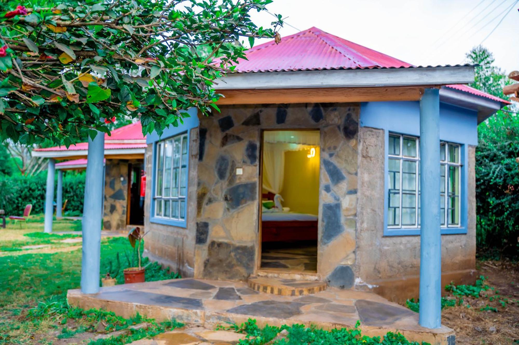Kilimanjaro Loitokitok Resort Oloitokitok Bagian luar foto
